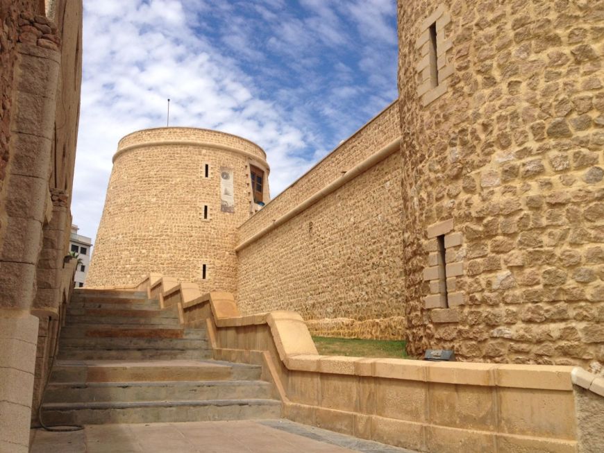 Castillo de Santa Ana · Qué visitar en Roquetas de Mar