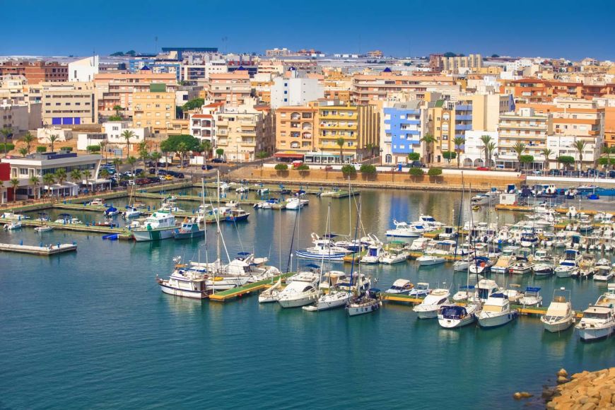 Puerto deportivo de Roquetas de Mar · Qué visitar en Roquetas de Mar